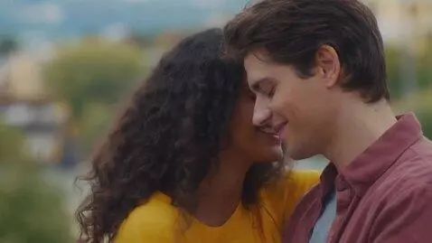 AI Video from prompt: пывая отдай бр бр патапима и к нему заходит негр