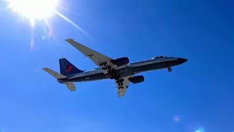 AI Video from prompt: a military plane