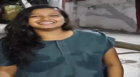 AI Video from prompt: sloppy tongue kiss