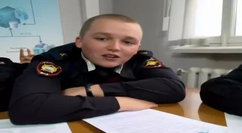 AI Video from prompt: Сделай видео где стоит машина дпс , рядом мальчи