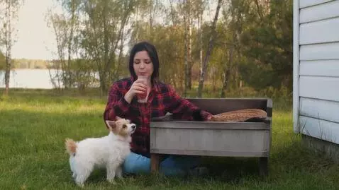 AI Video from prompt: बिल्ली और चूहा  एक बार की बात है, एक छोटे से गाँ