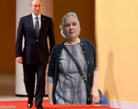 AI Video from prompt: A beautiful young woman in an elegant evening go