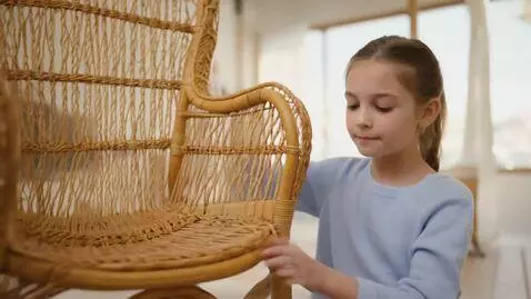 AI Video from prompt: A girl reviews and gives a positive review of a 