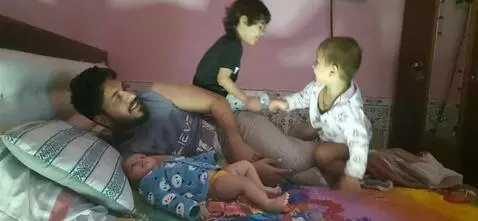 AI Video from prompt: Change the background and bed design of bedroom,