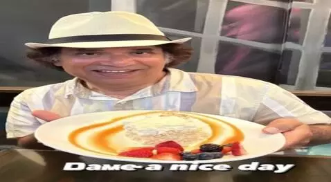 AI Video from prompt: make it as i offering you