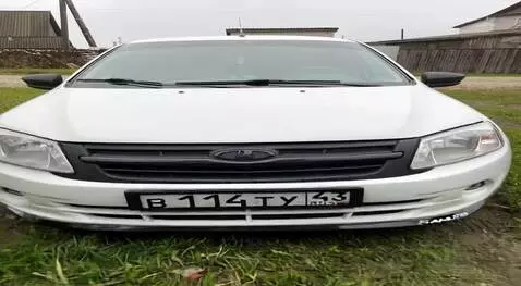 AI Video from prompt: Сделай видео как будто машина с фотографии сорев