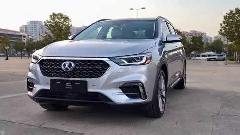 AI Video from prompt: реклама лада азимут