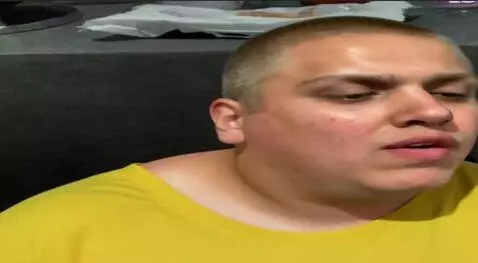 AI Video from prompt: eat burgers and dance