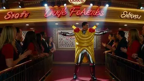 AI Video from prompt: The number 1 entertainer in the galaxy arrives a