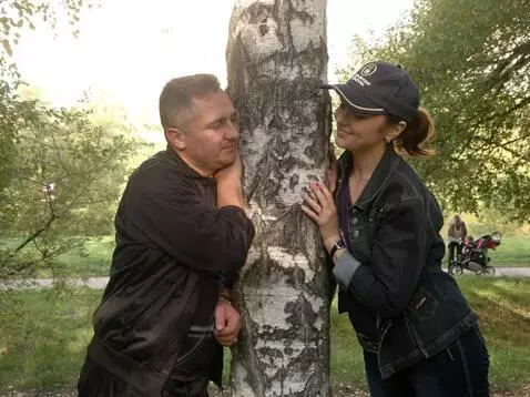 AI Video from prompt: A man and a woman are looking at each other swee