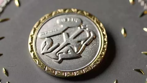 AI Video from prompt: «Очень детализированная и красивая коллекционная