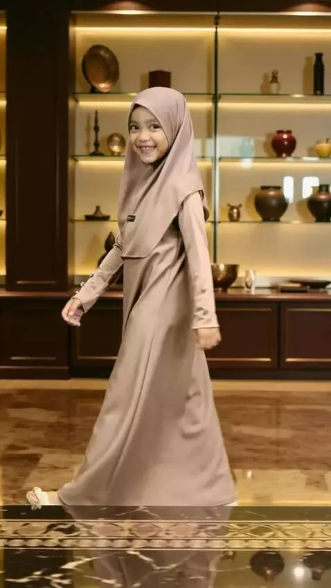 AI Video from prompt: Make this photo into a 5 second video, please pr