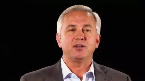 AI Video from prompt: создай видео человека по ссылке https://avatars.