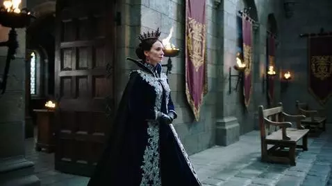 AI Video from prompt: Выход черной сказочной Королевы