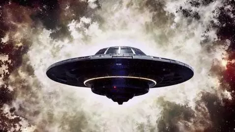 AI Video from prompt: 生成一个UFO，场面宏大，背景随机生成，超级写实风格的