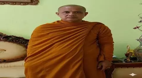 AI Video from prompt: But sometimes, I want to come down, become a clo