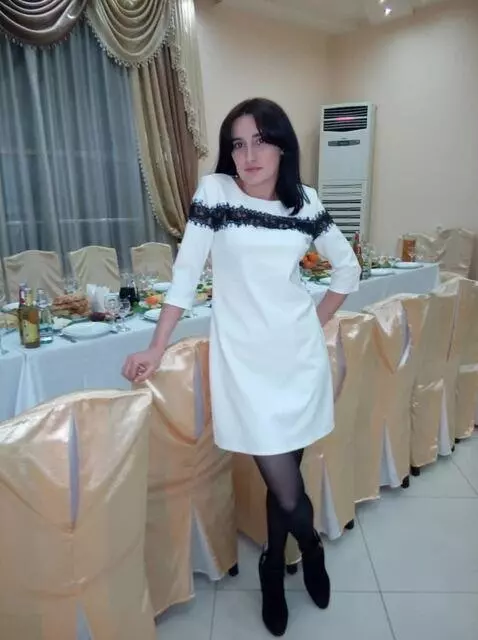 AI Video from prompt: Leather Pants