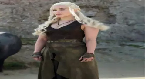 AI Video from prompt: dancing by moving his arms