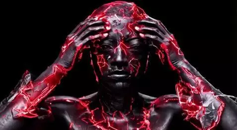 AI Video from prompt: MOOD & ART DIRECTION: Cyber-rituel post-combat, 