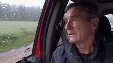 AI Video from prompt: За окном стеной осенний дождь, На душе тоска, по