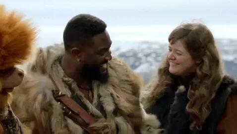 AI Video from prompt: Джек Блэк прикалывается над двумя фурри фембойчи