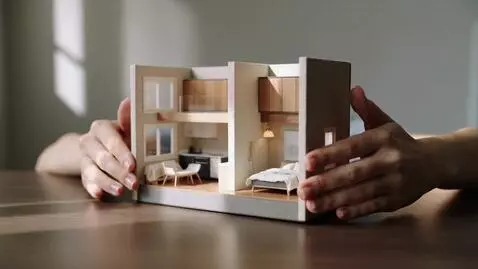 AI Video from prompt: Супер реалистичное вертикальное видео 9:16,  изя