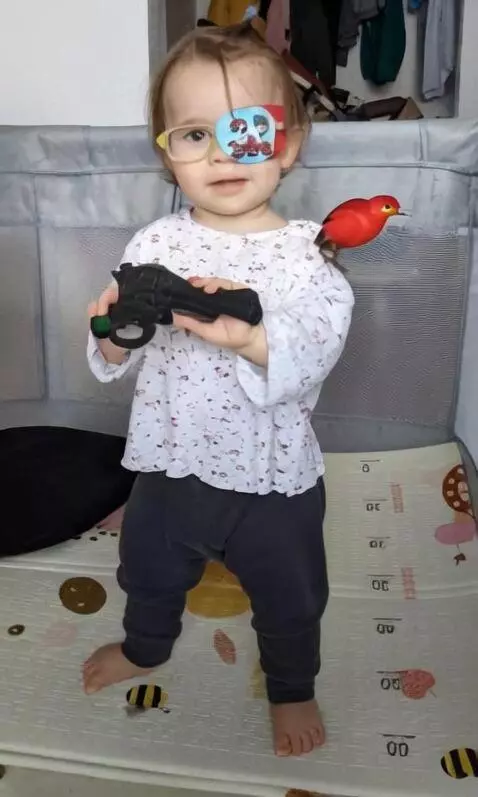 AI Video from prompt: Raises the gun up