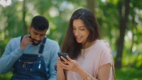 AI Video from prompt: Aadmi: "Mera mobile charger har dusre din kharab