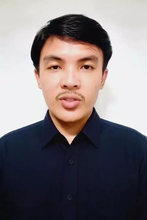 AI Video from prompt: Perkenalkan, nama saya Fajar Sulistio, saya berd