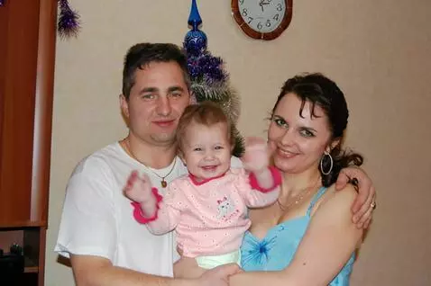 AI Video from prompt: A man and a woman are calmly looking at the came