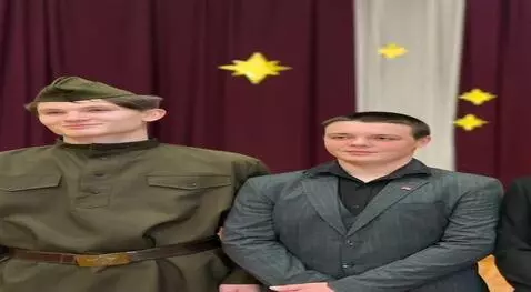 AI Video from prompt: Пусть они поцелуется и займутся сексом