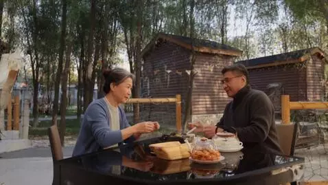 AI Video from prompt: Homem tajtabsk sal