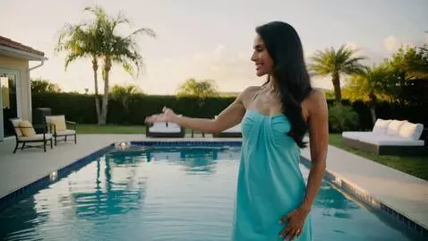 AI Video from prompt: Monique alexander invites me to her backyard poo