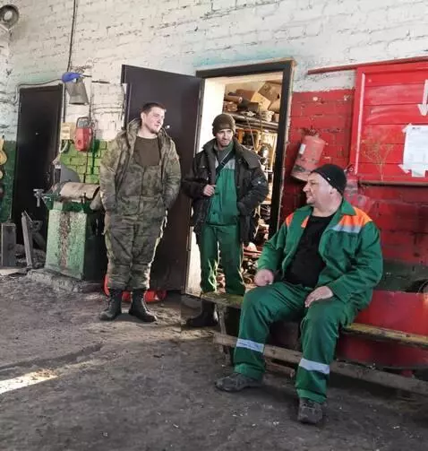 AI Video from prompt: "Apocalypse on Donkeys"