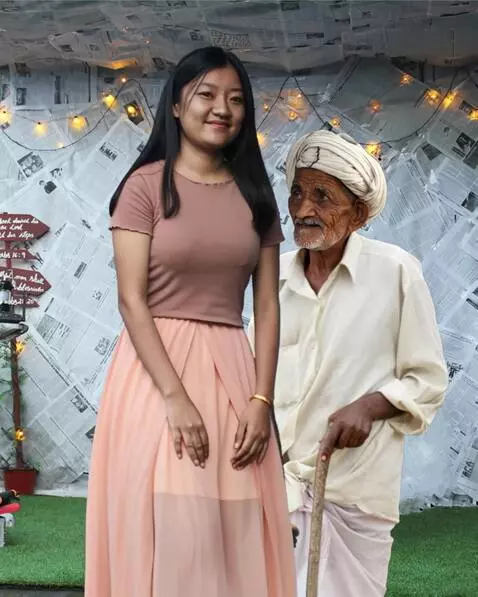 AI Video from prompt: Deep tongue out french kissing