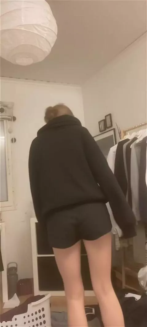 AI Video from prompt: Turn around and pick up a coin