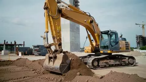 AI Video from prompt: специальная строительная техника на строительной