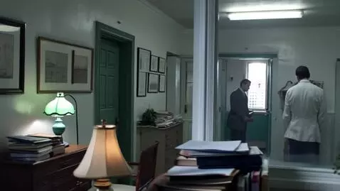 AI Video from prompt: Главный герой и его внешность: Виктор Хрисанович