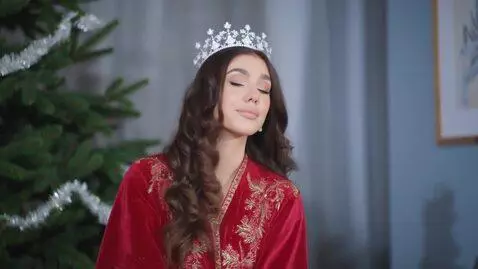 AI Video from prompt: Прошу создать бесшовное (loop-able) видео длител