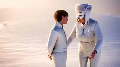 AI Video from prompt: Пожилая восьмидесятилетняя снежная королева на г