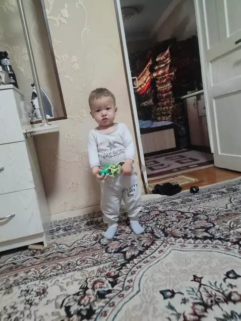 AI Video from prompt: this boy zoom earth