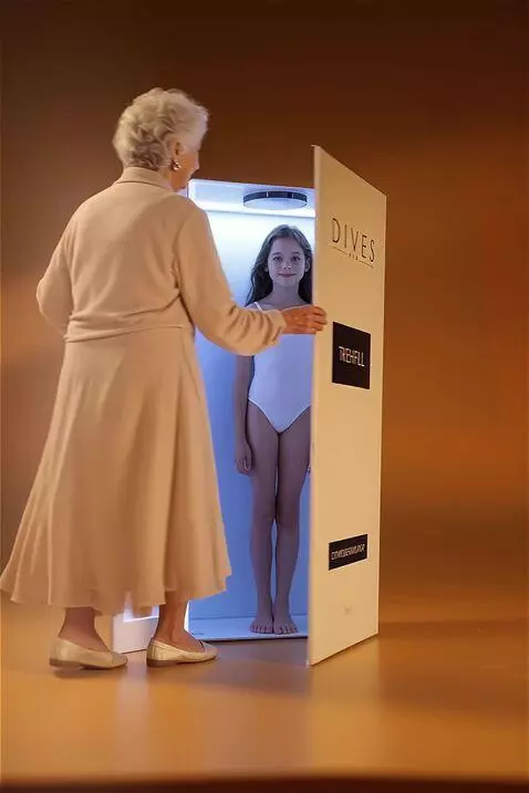 AI Video from prompt: Make an ad where an elderly woman enters a box a