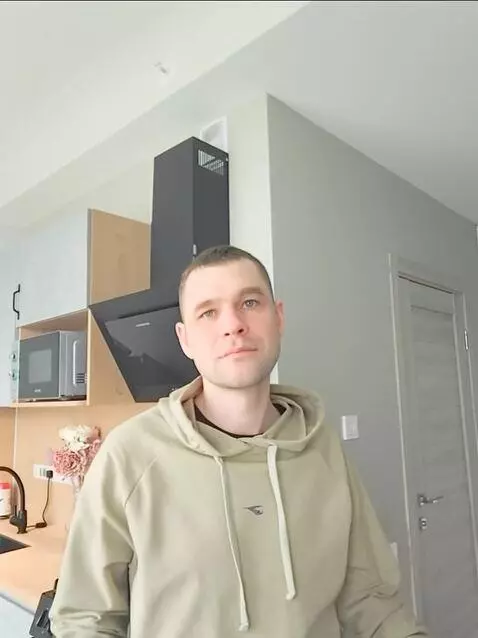 AI Video from prompt: Dances slowly and turns