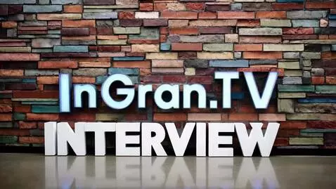 AI Video from prompt: Креативная кирпичная стена. Из тумана на ней поя