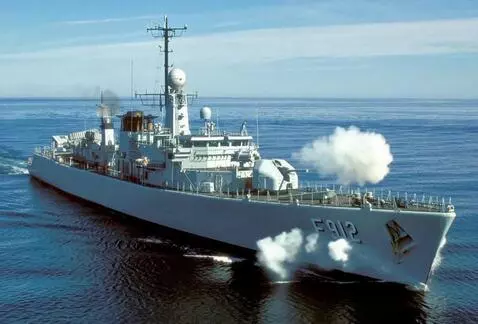 AI Video from prompt: Animate the uploaded photo of the Belgian Navy f