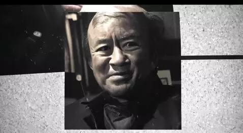 AI Video from prompt: A Chinese man giving strange expressions Vertica