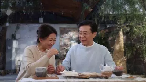 AI Video from prompt: 수업도중 쓰러지는여교사