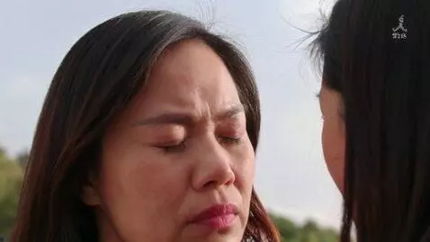 AI Video from prompt: woman smacks her face