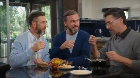 AI Video from prompt: @LeGsOn_PeKsoN:Dubbing