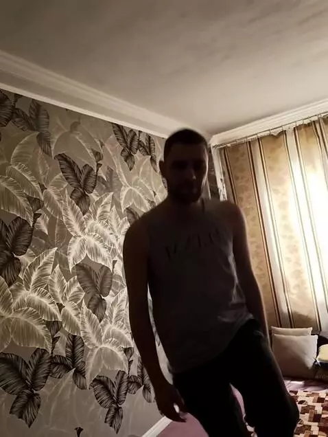 AI Video from prompt: He's moving away. He's doing a break dance.